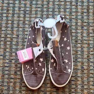 Simply Southern Women’s Starry Gray Loafers